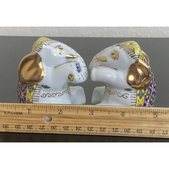Elephant Salt and Pepper Shakers Collectables India Decor Anthropomorph Vintage - Picture 9 of 9